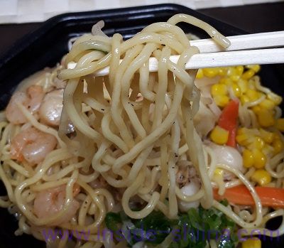 北見風塩焼きそば 麺