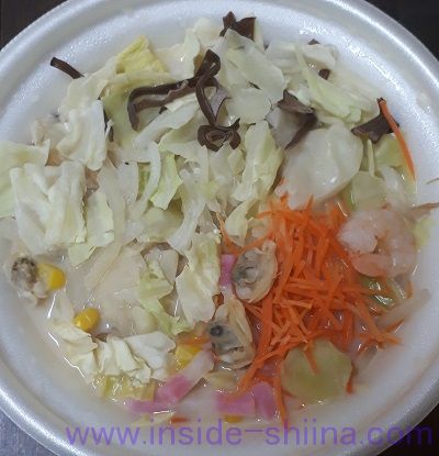 1/2日分の国産野菜ちゃんぽん(ミニストップ) 見た目