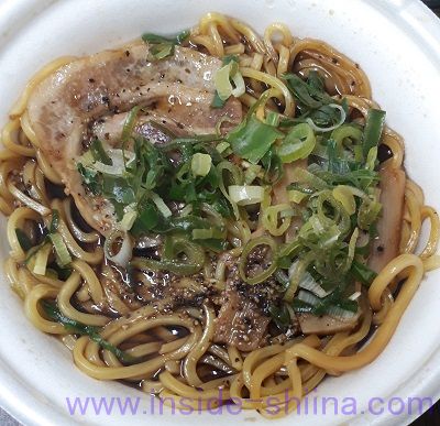 富山風ブラックラーメン（ミニストップ） 見た目