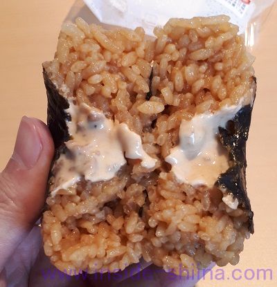 こく旨鶏醤油マヨネーズおにぎり（ミニストップ） 見た目