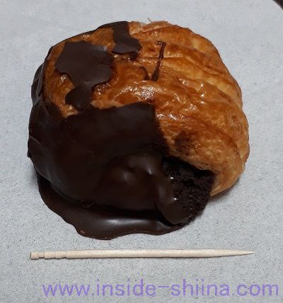 ダブルチョコデニッシュ サイズ感