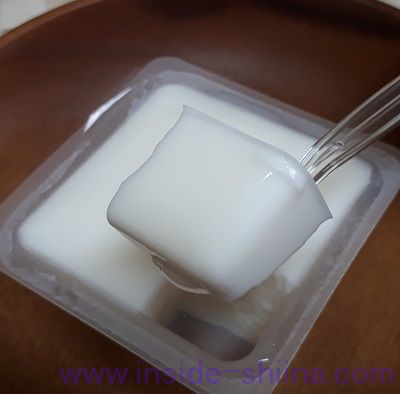 牛乳寒天（新潟うゑの） 中身