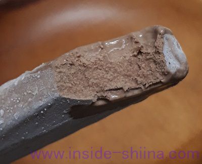 シャトレーゼ 糖質70%カットのチョコアイス 中身
