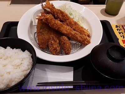アジフライと海鮮2種盛合わせ定食（松のや）