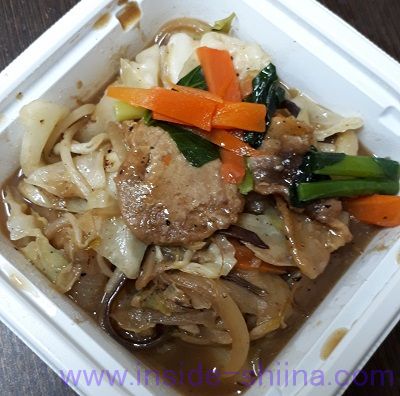にんにく醤油仕立て9品目の肉野菜炒め(セブン) 中身