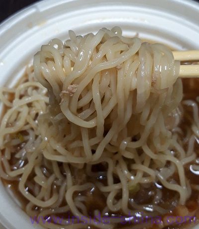 旭川醤油ラーメン梅光軒監修(セブン) 麺