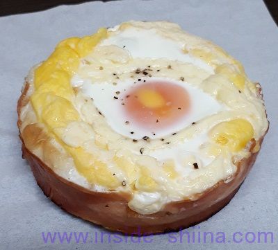目玉焼きベーコンエッグパン
