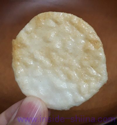 亀田製菓 サラダうす焼 せんべいがうまい カロリー 糖質は 口コミ アウトサイド シーナ