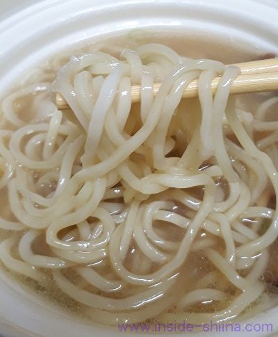 らーめん専門和海監修塩らーめん（セブン） 麺