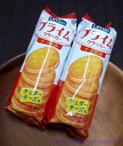 ヤマザキのプライムクラッカー チーズサンドは何枚入り?