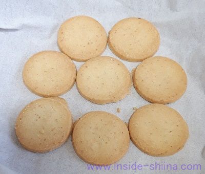 無印の糖質オフ！全粒粉入りビスケット（Biscuits with Whole Wheat Flour）税込120円 見た目