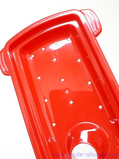 ヱビスの絶品レンジでパスタの蓋には穴が開いている