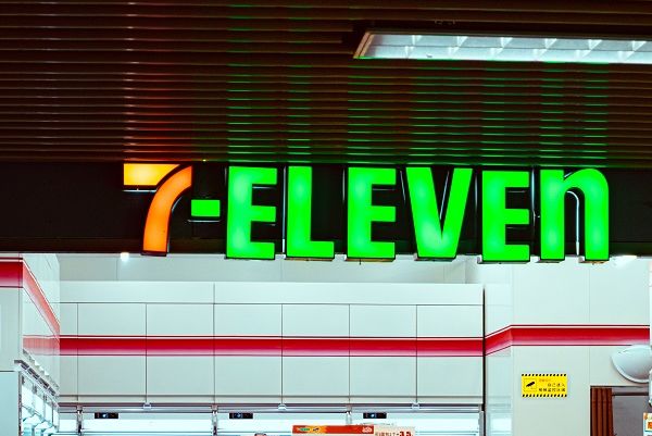 イープラスのチケットをセブンイレブンで発券！支払い方法は！電子マネーやクレジットカードは使える？