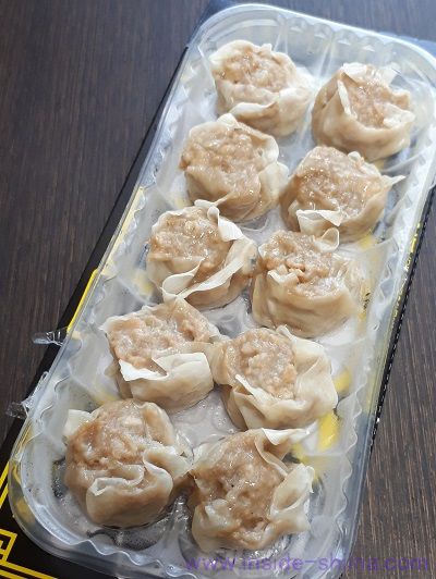 楽陽食品 黒豚入り焼売（黒箱）の見た目