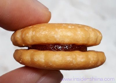 国産りんごジャムサンドクッキーの見た目
