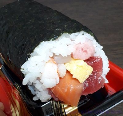 恵方巻ハーフの裏側