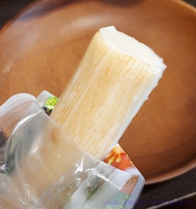 ローソン ホタカマスティック 焦がし醤油味の見た目