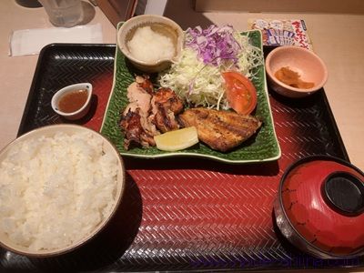 大戸屋 しまほっけともろみチキンの炭火焼き