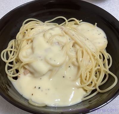 ママ― ミルクたっぷりのカルボナーラの見た目