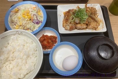 松屋 鶏のバター醤油炒め定食