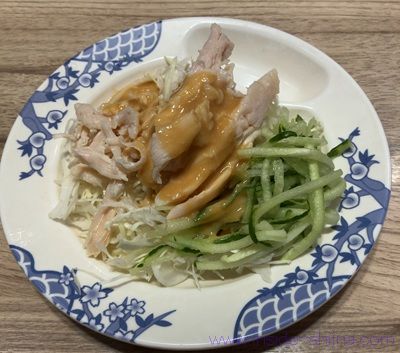 バーミヤン 蒸し鶏の胡麻ソース