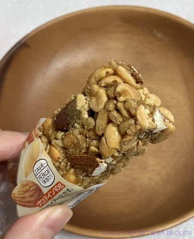 ケロッグ 素材まるごとプロテインバーは美味しい?まずい?味の感想(口コミ)は!
