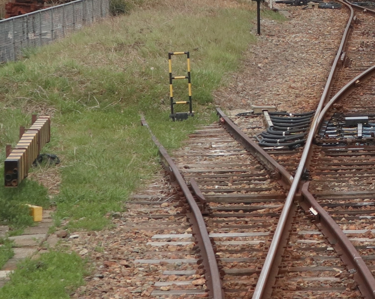 鉄道 レール Tomixの安全側線レールを買ってきました - Interlocking's blog