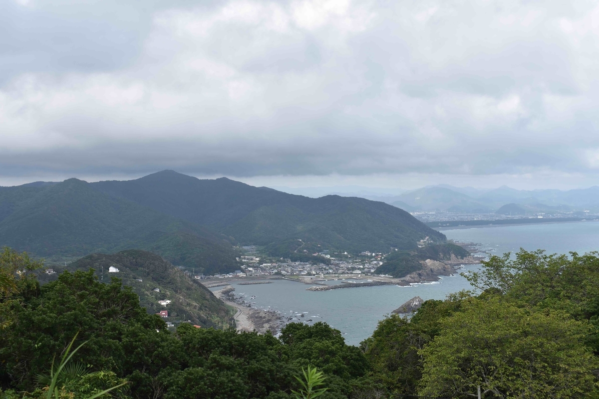 和歌山県美浜町日ノ岬から見た三尾地区