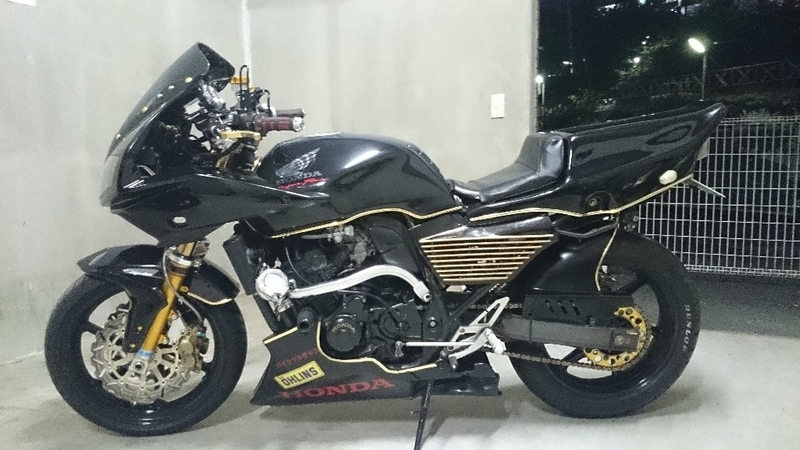 CB400SB アッパーカウル 4点 取り付けOK! CB400SB REVO NC42 後期型 14年- 純正アッパーカウル右