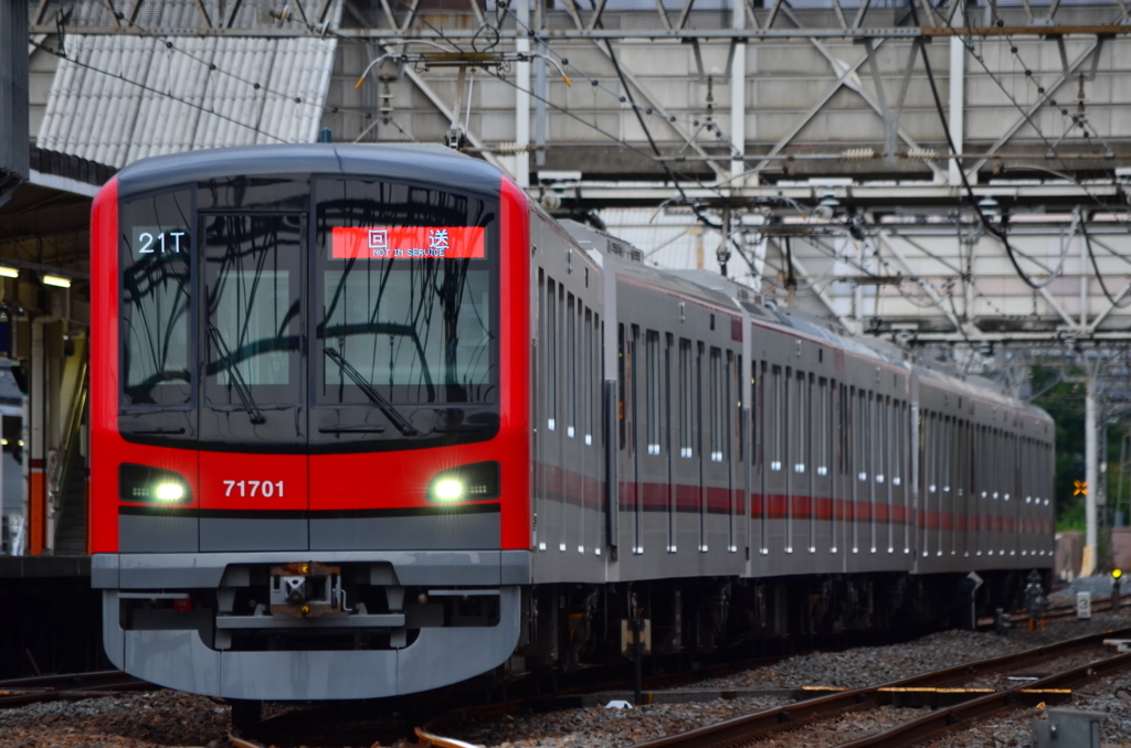 17 09 01 定期回送電車 日々のかがやきに彩りを添えて 17 09 01 定期回送電車 日々のかがやきに彩りを添えて