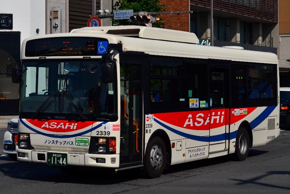 荒神リンダマン　バス 2025.10.9 山陽バス 5545A［12 名谷駅］ ISUZU ERGA 2015年式 QKG