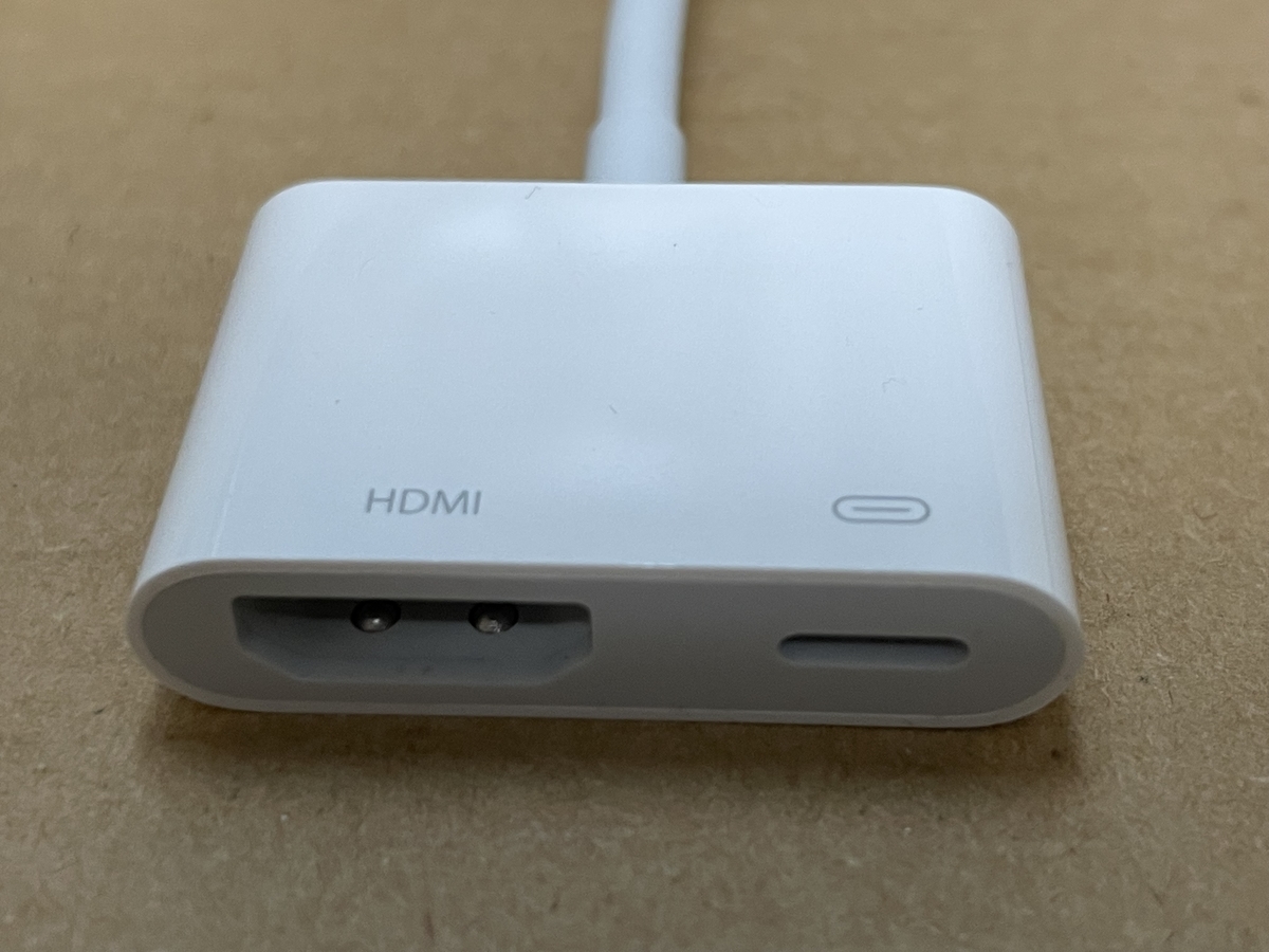 アップル純正】APPLE MD826AM/A 新品のHDMIケーブル付】 アップル
