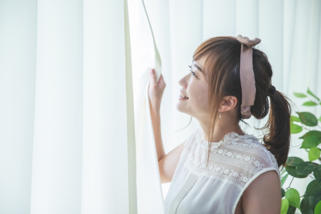 睡眠の質を上げるには、光を意識する