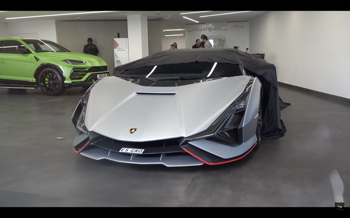 ロンドンのオーナーに納車されたランボルギーニシアンの動画 Mmarmaladesky S Diary