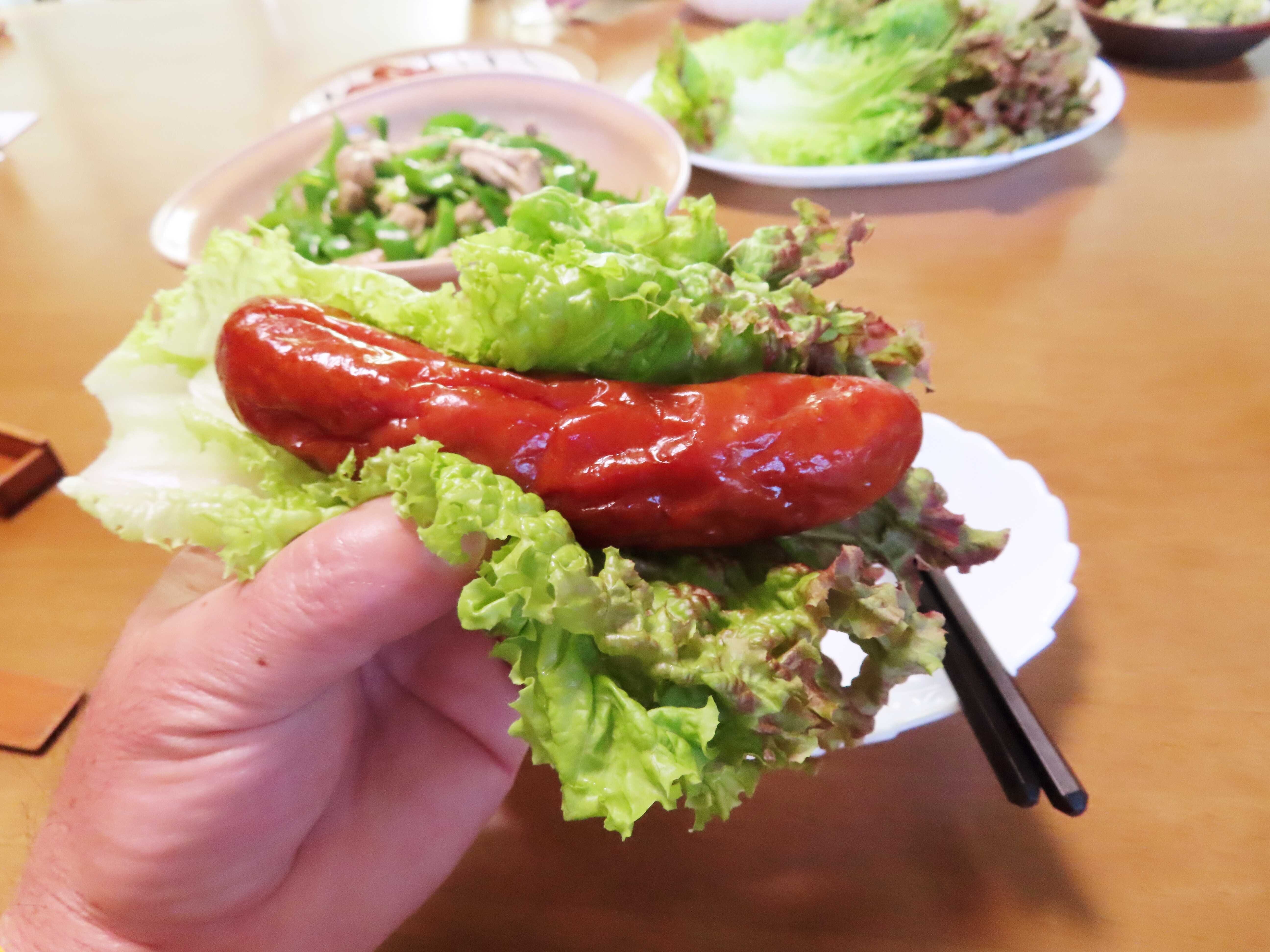 アスパラガスと赤ピーマンのフランクステーキ炒めのレシピ