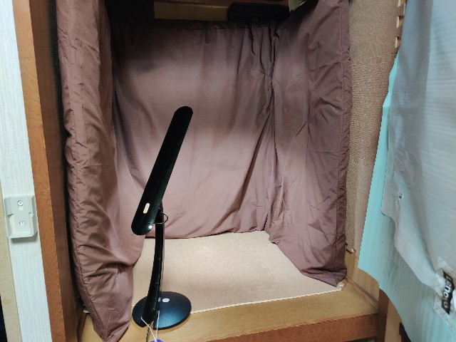 押し入れを超簡易防音室に改造しました 予算5000円 自作防音室 大学生でもできる もどくんちゃんねる ガジェット部