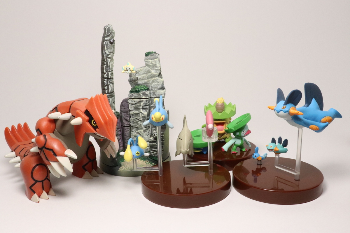 ポケモン モンコレフィギュア メノクラゲ＆ドククラゲ 、チョンチー