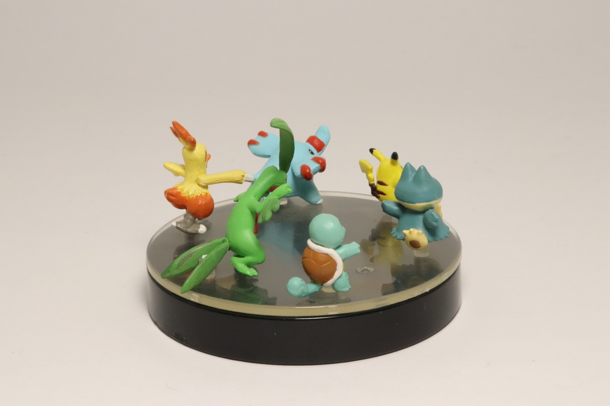 d*9様 ポケモンフィギュア4体セット (ミュウ/ザングース/モルフォン/ヒトデ d*9様 ポケモンフィギュア4体セット (ミュウ/ザングース