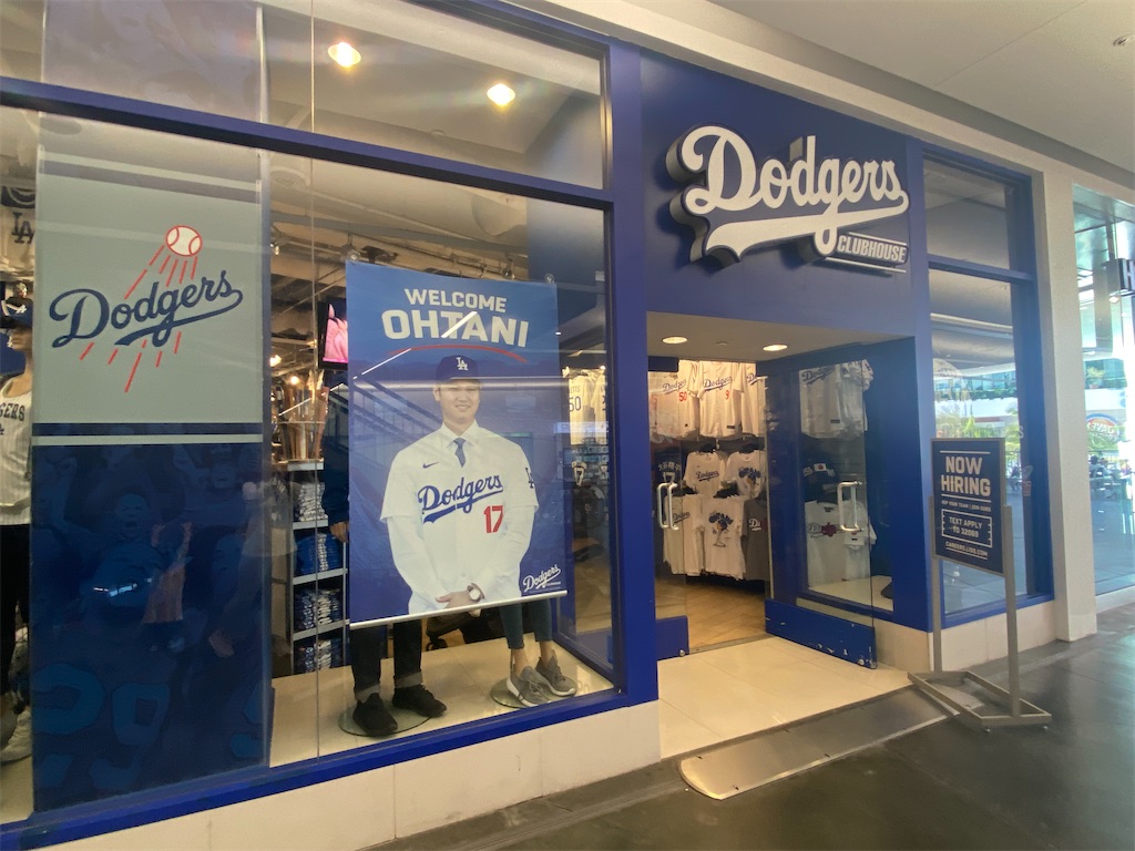 ロサンゼルス観光♡日本語のドジャース•スタジアムツアー - ケイの
