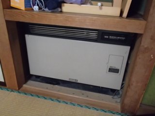 我が家の石油ファンヒーター｜ダイニチFX-72R3が届いた！ - 田舎に