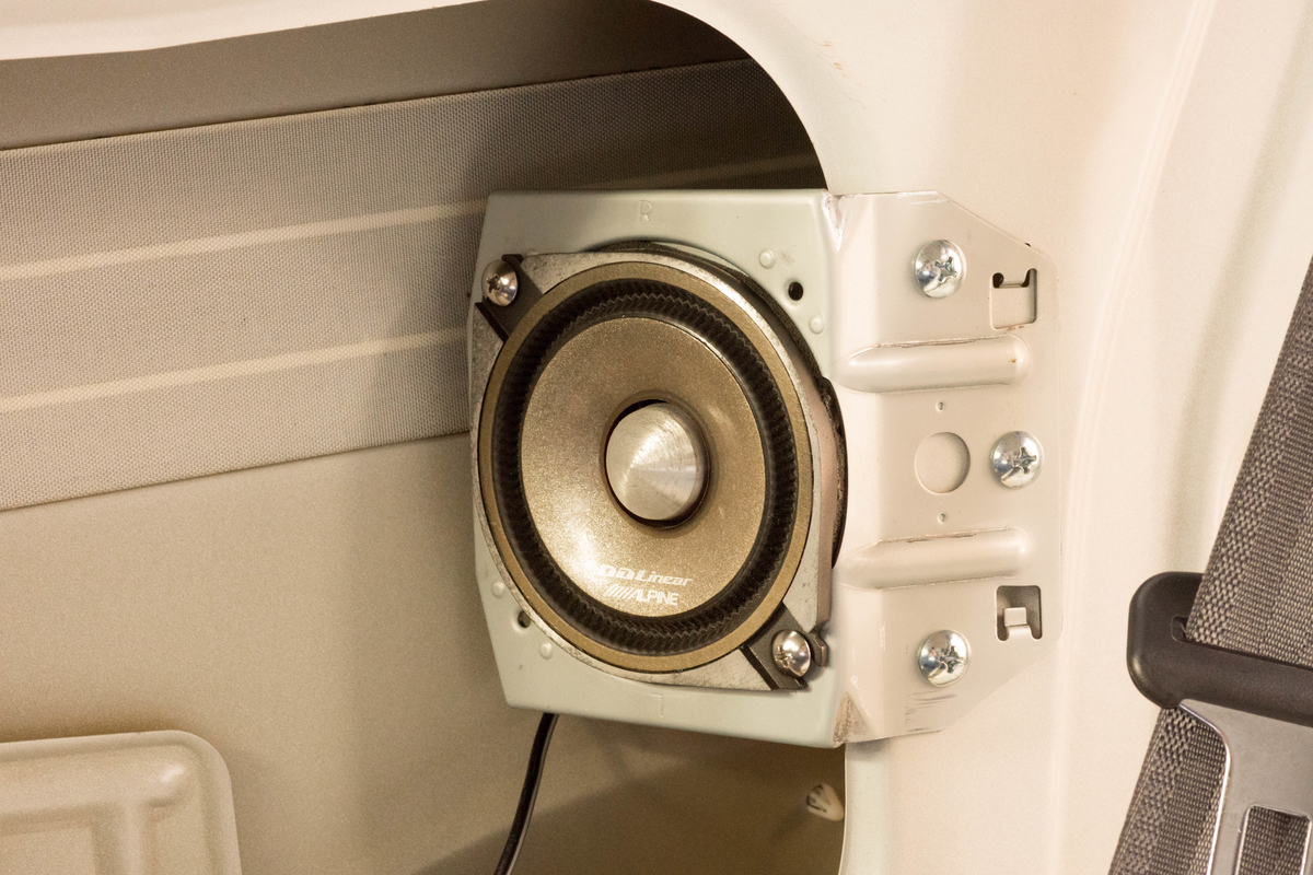 HT81S スイフト リアスピーカー取り付け - Day-to-day