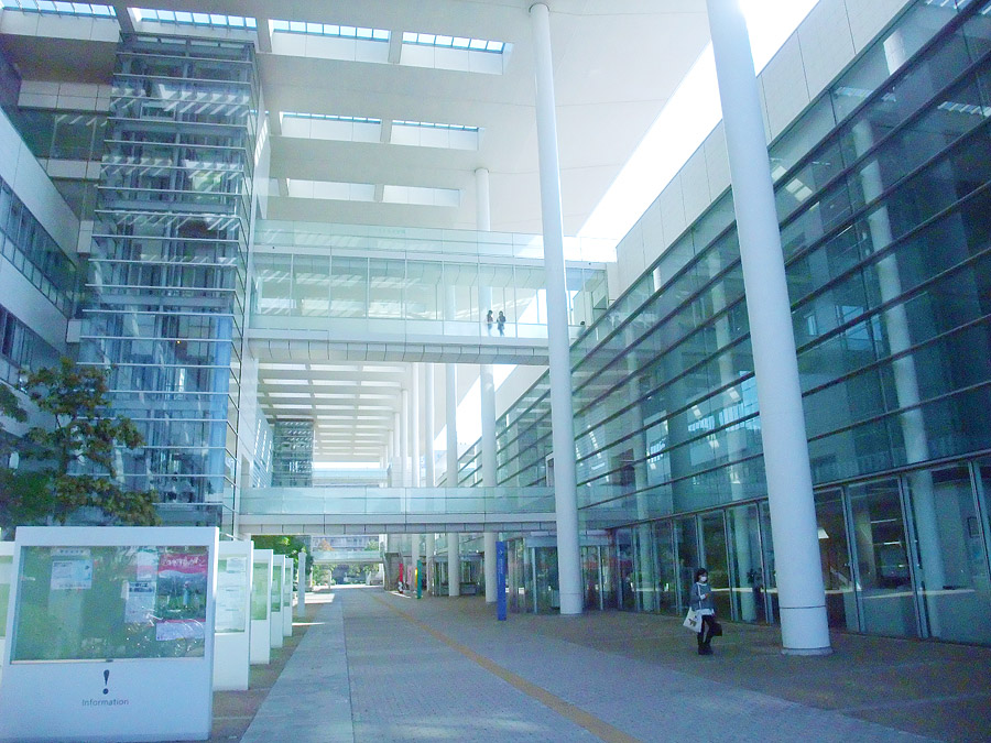 神奈川県立 保健福祉大学 でのシニア健康 講演会に参加 人生楽しく ガンバロー