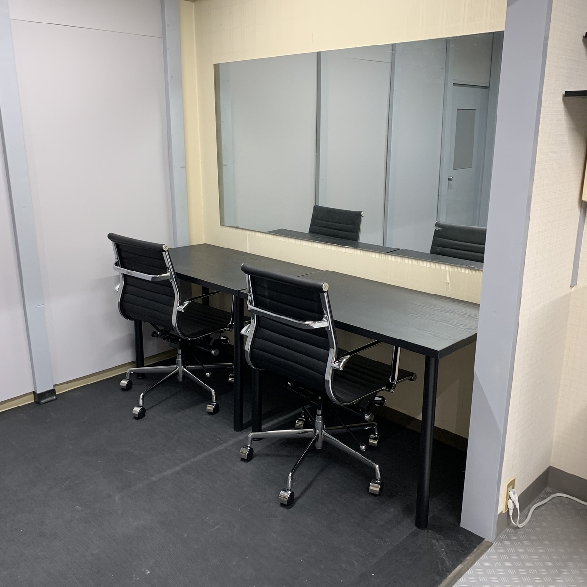 店舗に塗装ブース用の空間を作ってみる その１ 脱サラして プラモデル屋さんになってみる