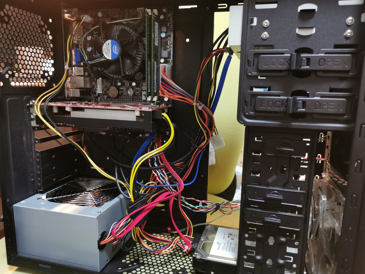 ジャンクや中古パーツで自作PCを作ってみた-その2- - KMiura's diary