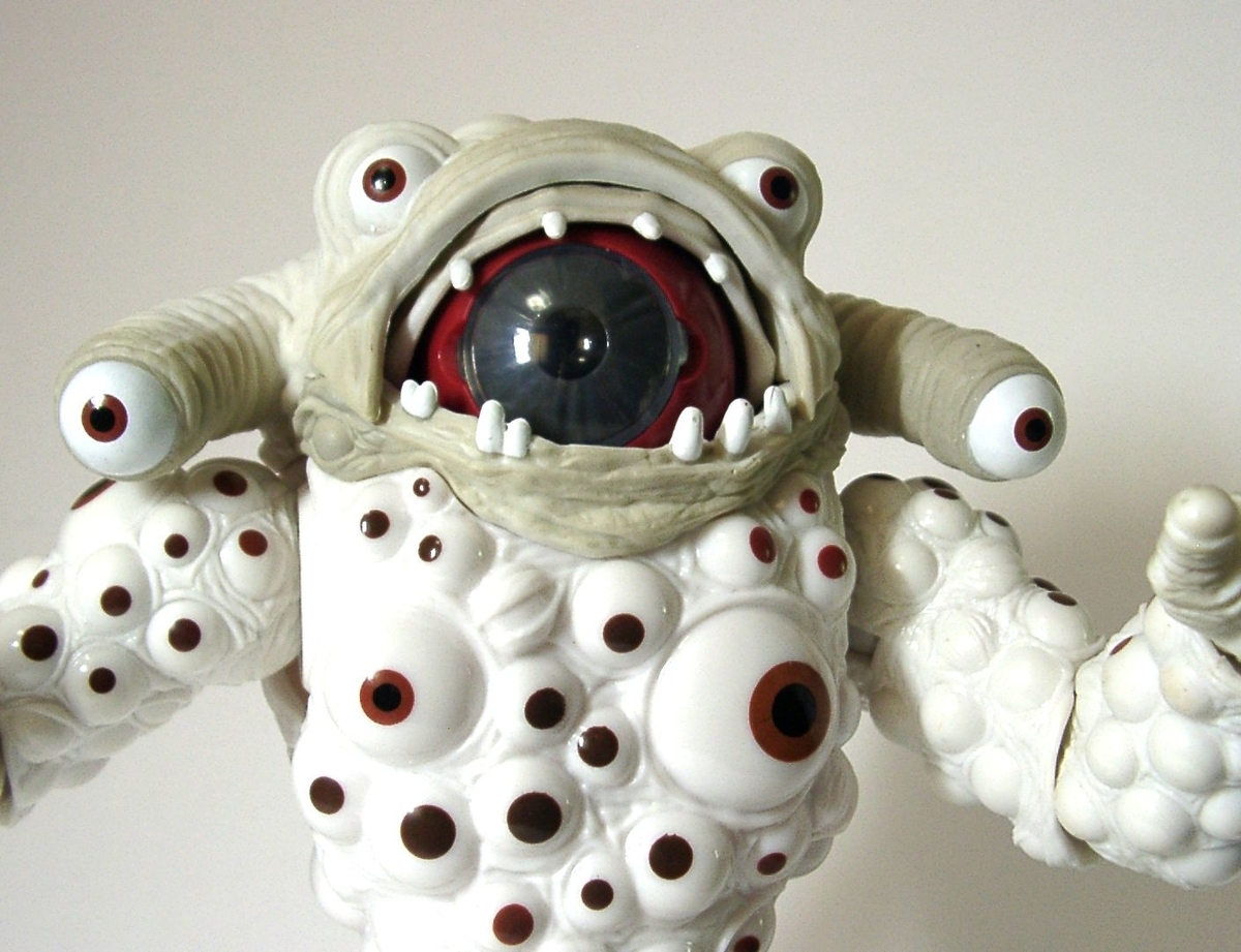 I, Eye Guy - 遊びをせんとや生まれけり