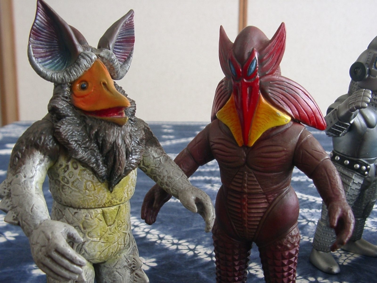 パチモンスター総進撃！！ - 遊びをせんとや生まれけり