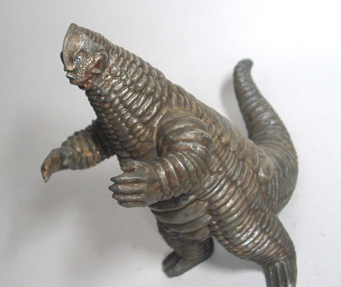 お歳暮 人気 オシャレ ウルトラ怪獣ソフビ リペイント完成品 パワードレッドキング雌雄 特撮