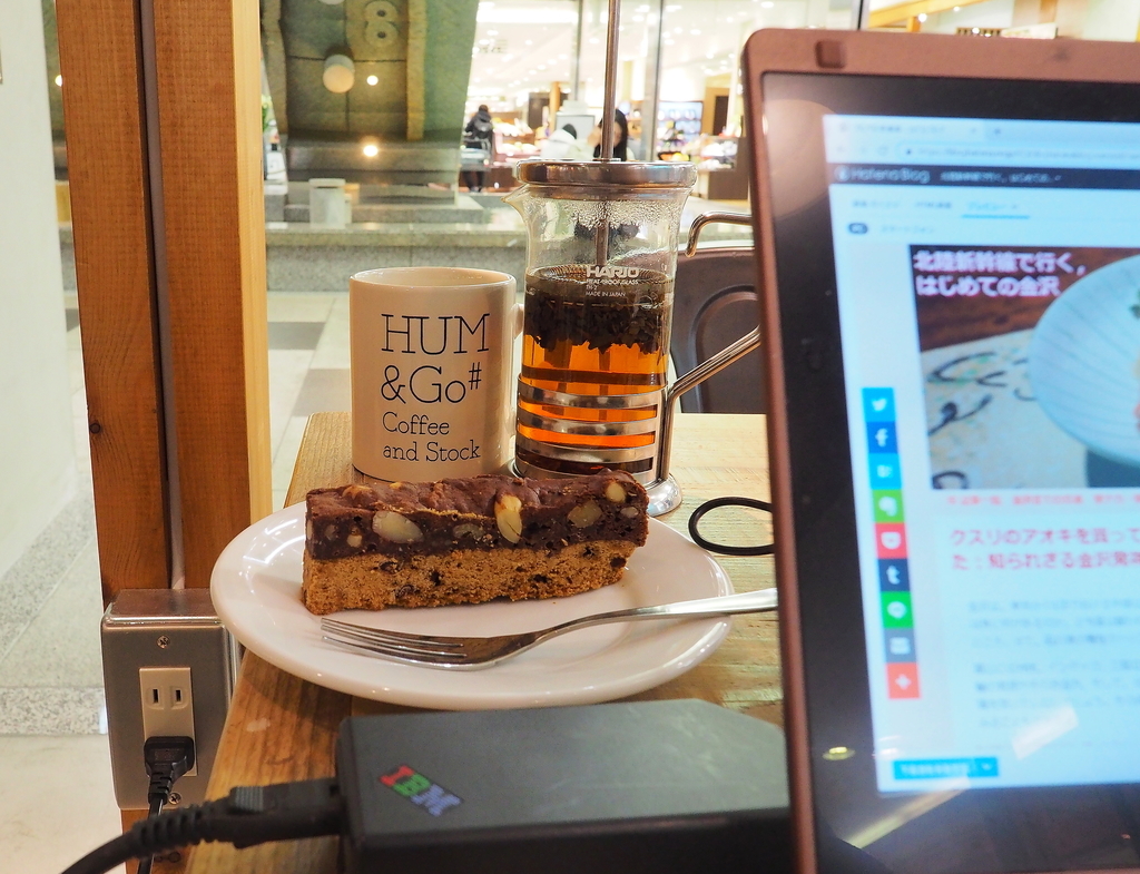 金沢で電源のあるカフェ：駅と周辺に約100席，21世紀美術館やひがし