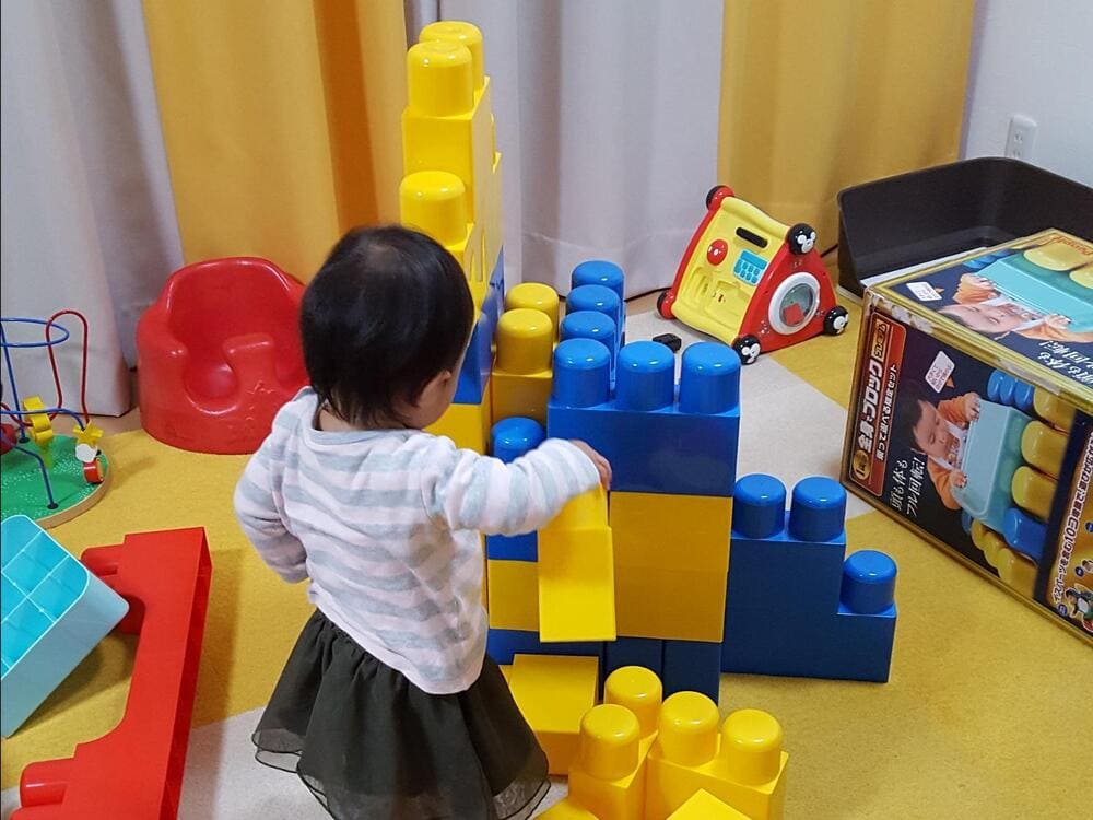 ピープル 全身でブロック (入って遊べるセット) Amazon | 全身で