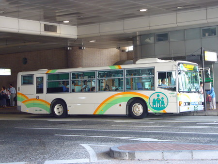 個別「尼崎市営18-101/三菱ふそうエアロスター(PJ-MP37JK・2006)」の